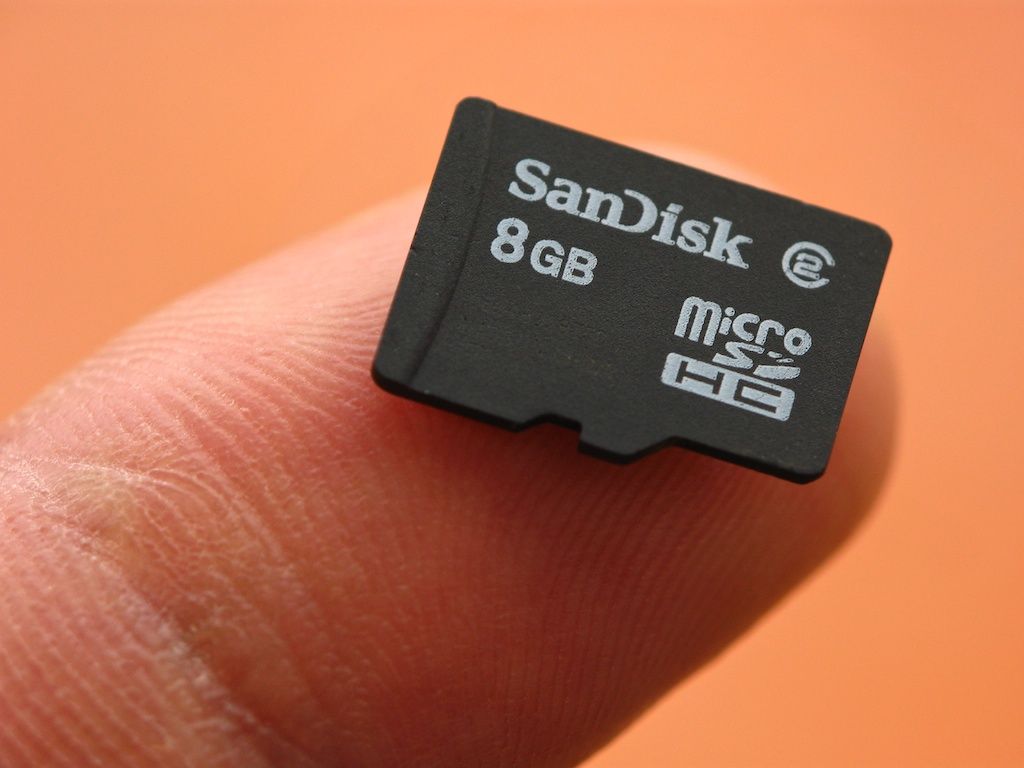 Micro SD card photo sandisk-micro-sd-8gb_zpsngxz7sjf.jpg