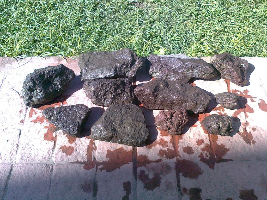 Piedras Volcanicas - Paisajismo en Plantados - Foro del CRoA