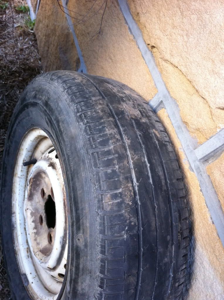 http://i1191.photobucket.com/albums/z466/paulszentirmay/PARTS/IMG_1349.jpg
