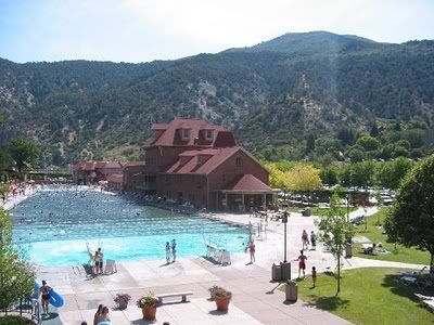 Tujuh mata air terpanas didunia - Glenwood Springs: worlds largest natural hot springs swimming pool