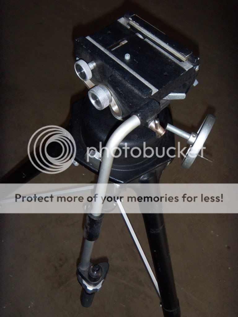 Gibraltar Quick Set Studio Tripod # 6312 with Hercules Quick Set Head 