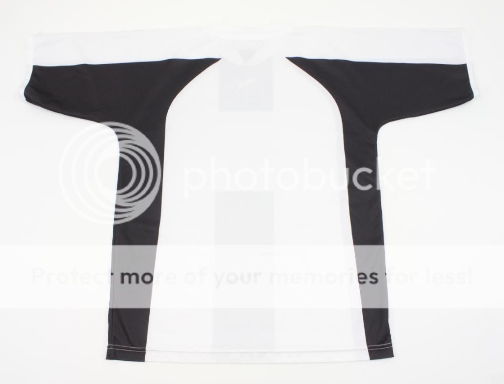 Black/White Puma Mens Soccer Jersey Size M  